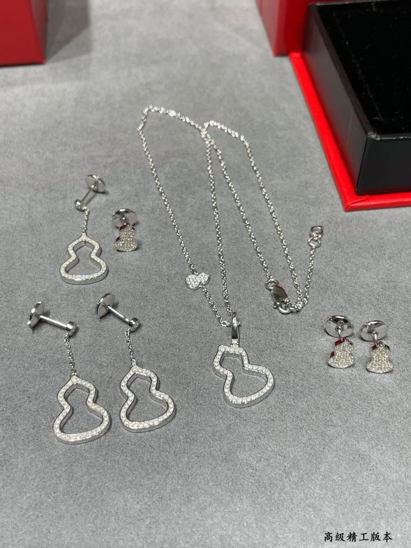 Qeelin Necklaces